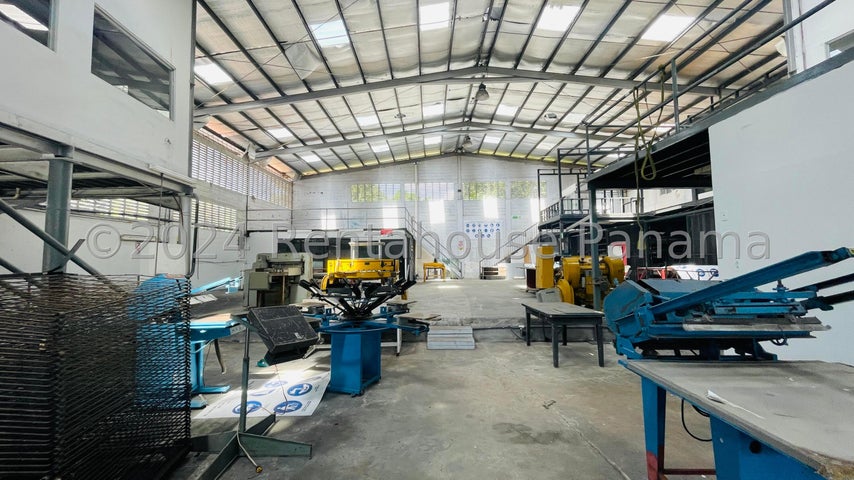 Exclusive Warehouse - Galera en Pueblo Nuevo
